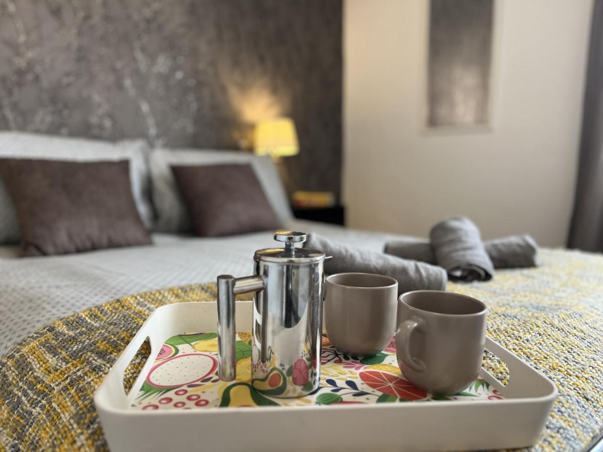 Modernised Central Wigan Townhouse Sleeps Up To 6 מראה חיצוני תמונה