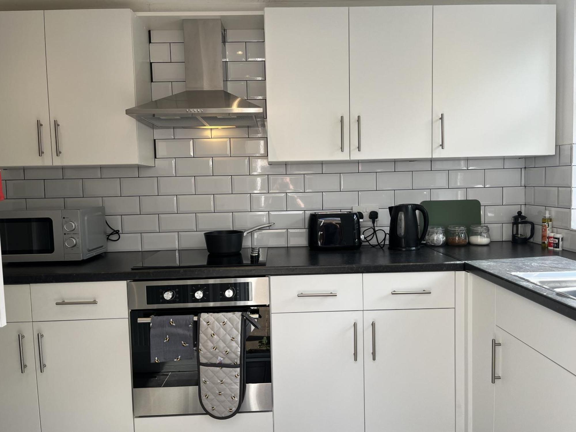 Modernised Central Wigan Townhouse Sleeps Up To 6 מראה חיצוני תמונה